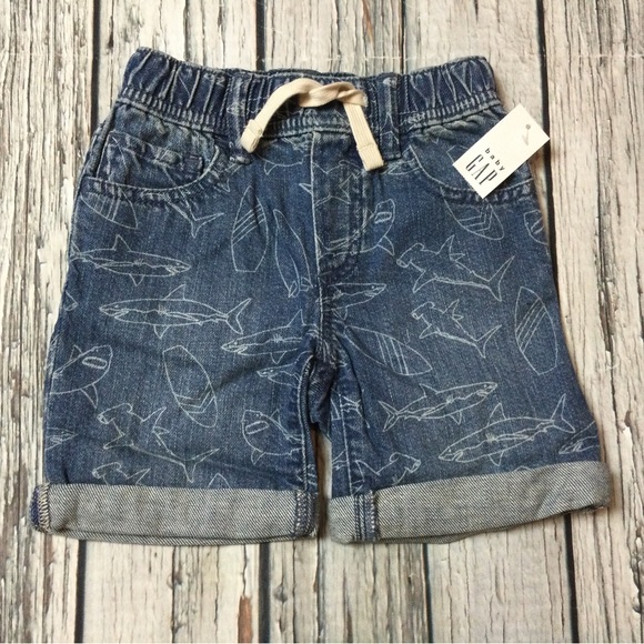 Gap Boys 2T 3T 4T Shirt & Shark Denim Shorts Outfit. NWT - Picture 3 of 6